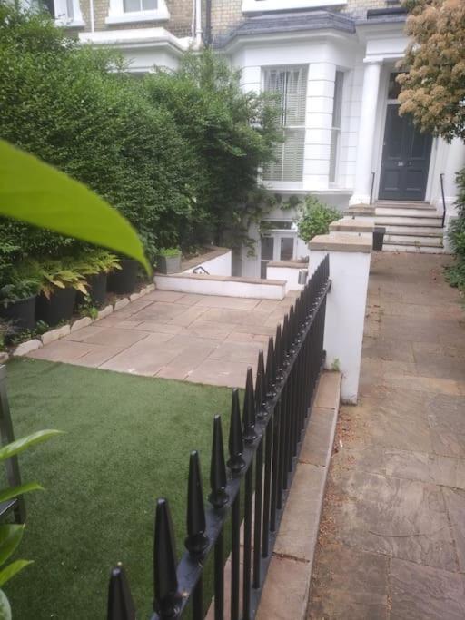 דירות Superior 5* Kensington, London Flat + Free Wi-Fi מראה חיצוני תמונה