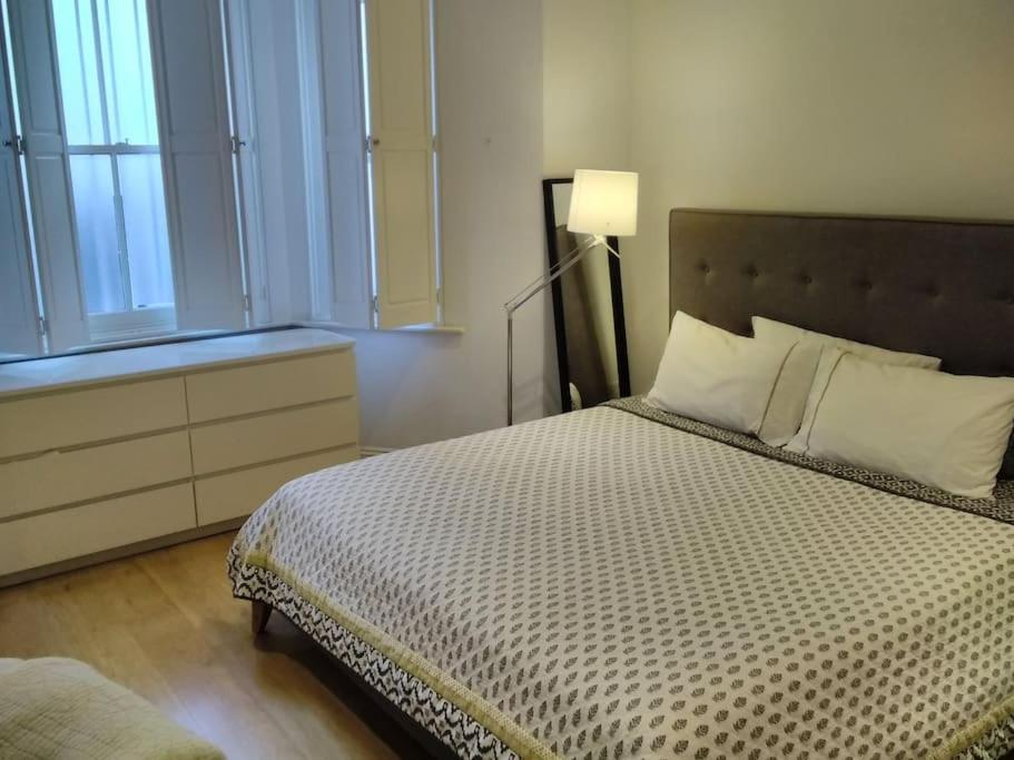דירות Superior 5* Kensington, London Flat + Free Wi-Fi מראה חיצוני תמונה