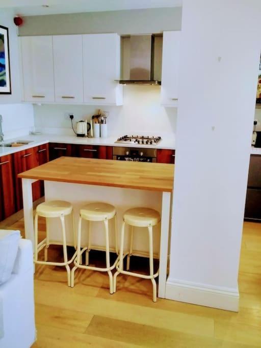 דירות Superior 5* Kensington, London Flat + Free Wi-Fi מראה חיצוני תמונה